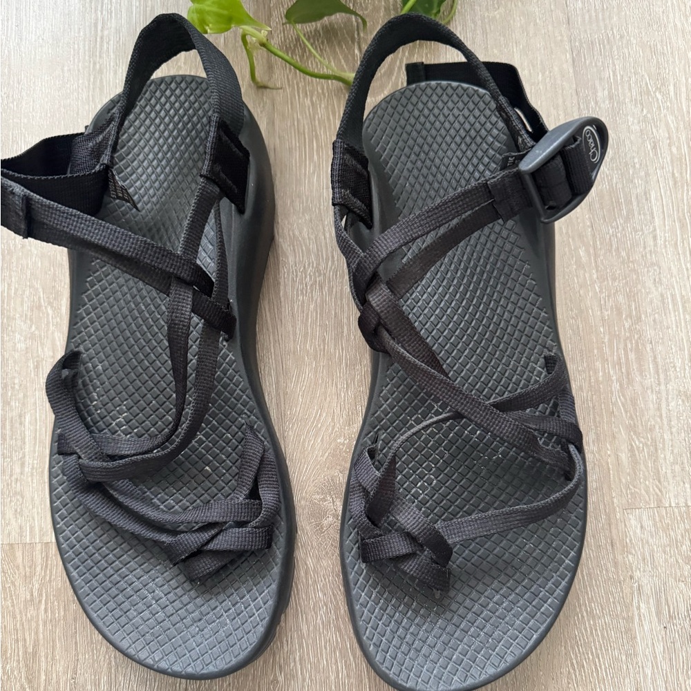 Chaco Black Adjustable Sandals size 9 - Picture 2 of 9